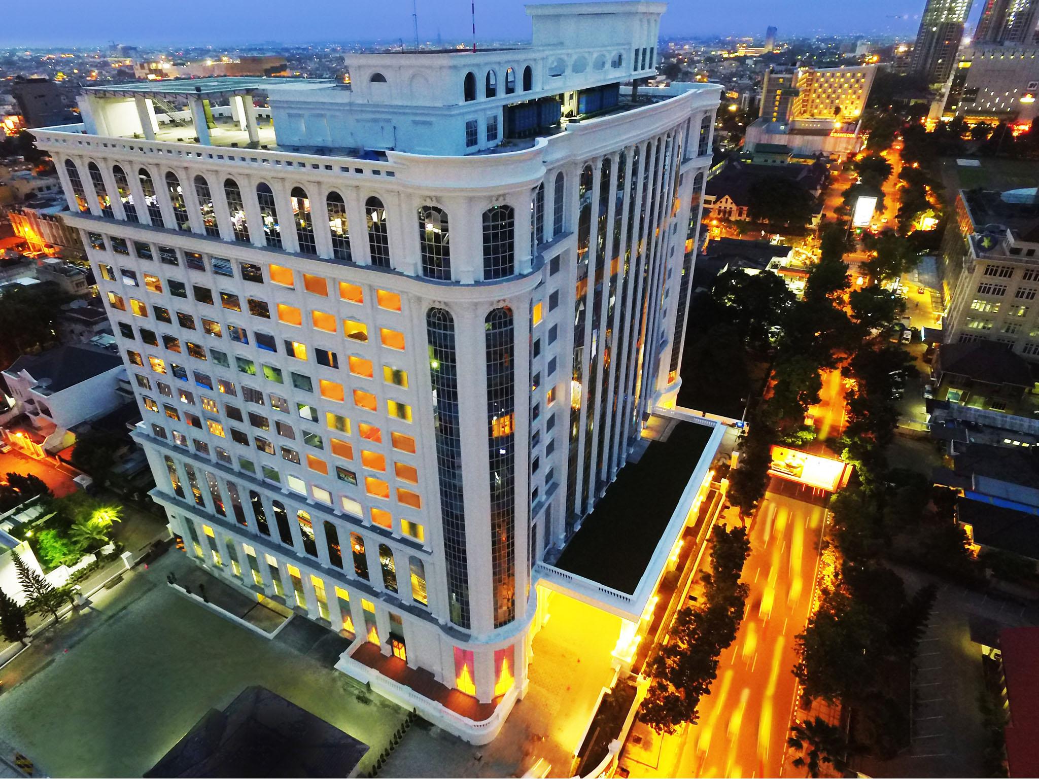 Adimulia Hotel Medan Extérieur photo